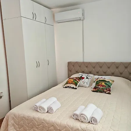 Apartman-stan 雅戈丁那